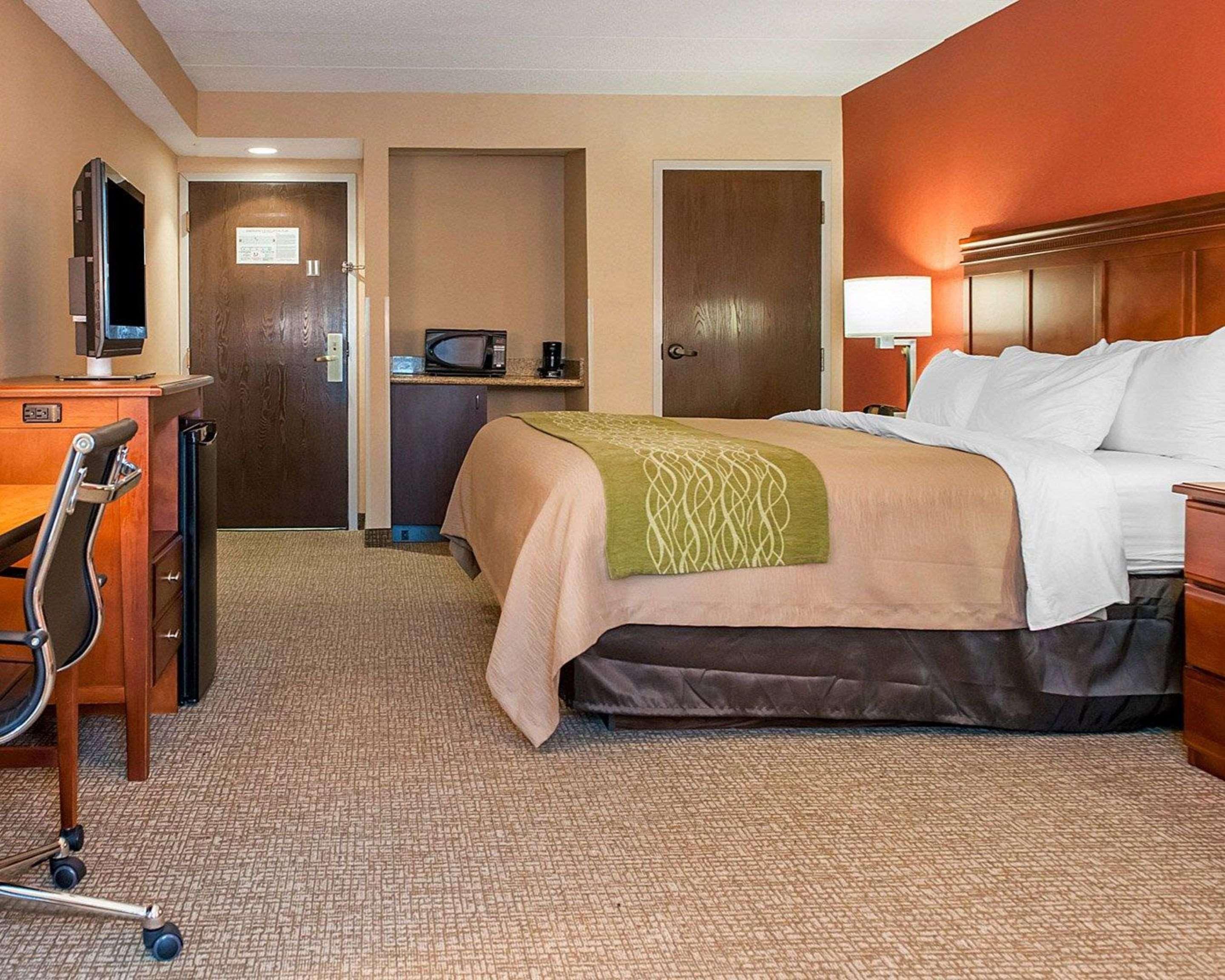 Comfort Inn Oxford - University Area Екстериор снимка