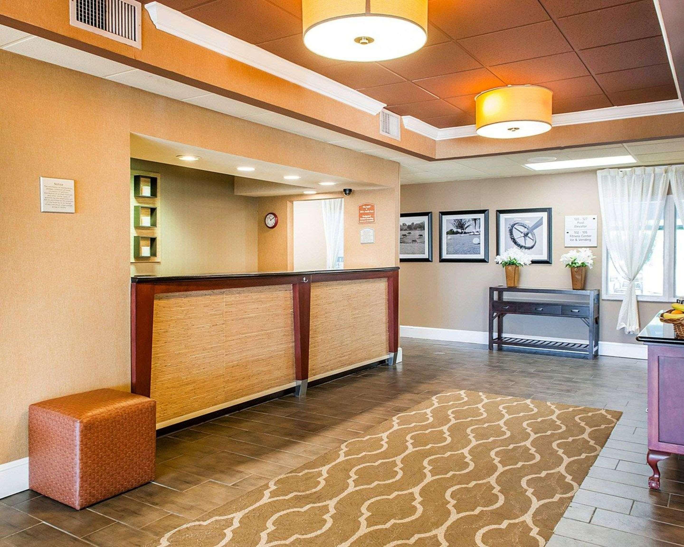 Comfort Inn Oxford - University Area Екстериор снимка
