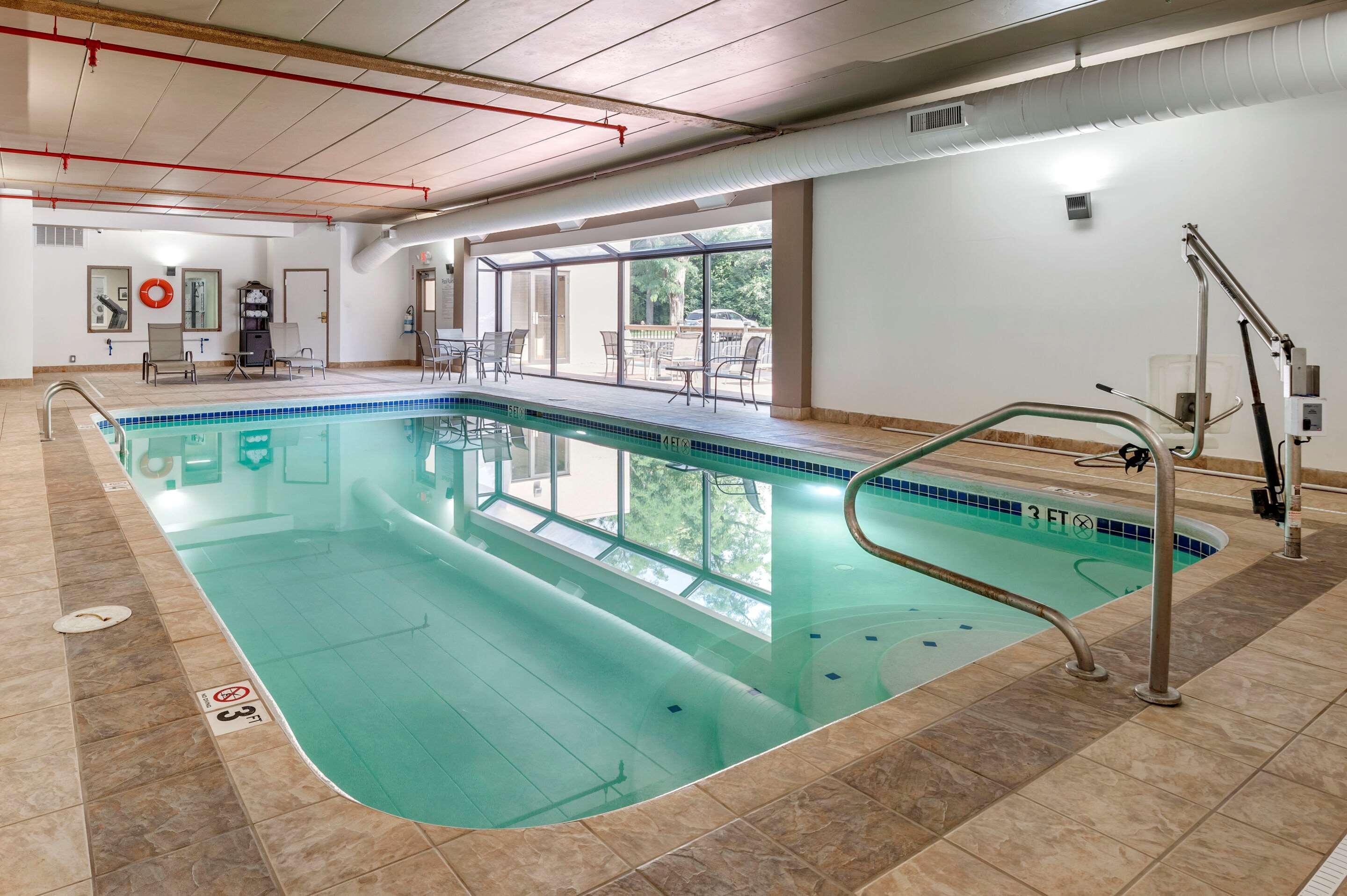 Comfort Inn Oxford - University Area Екстериор снимка