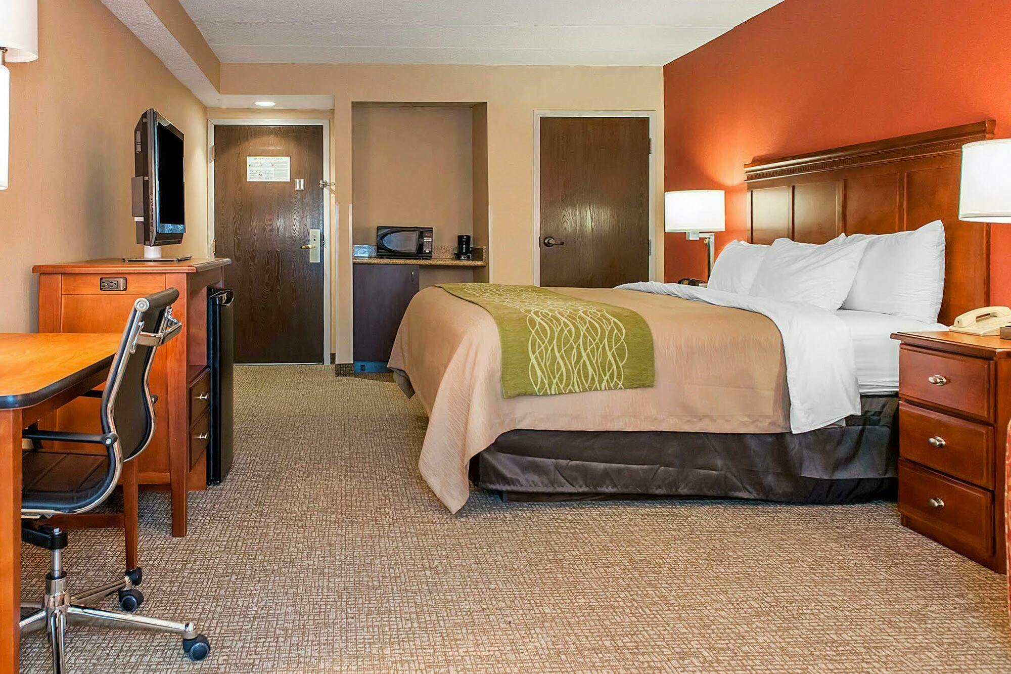 Comfort Inn Oxford - University Area Екстериор снимка