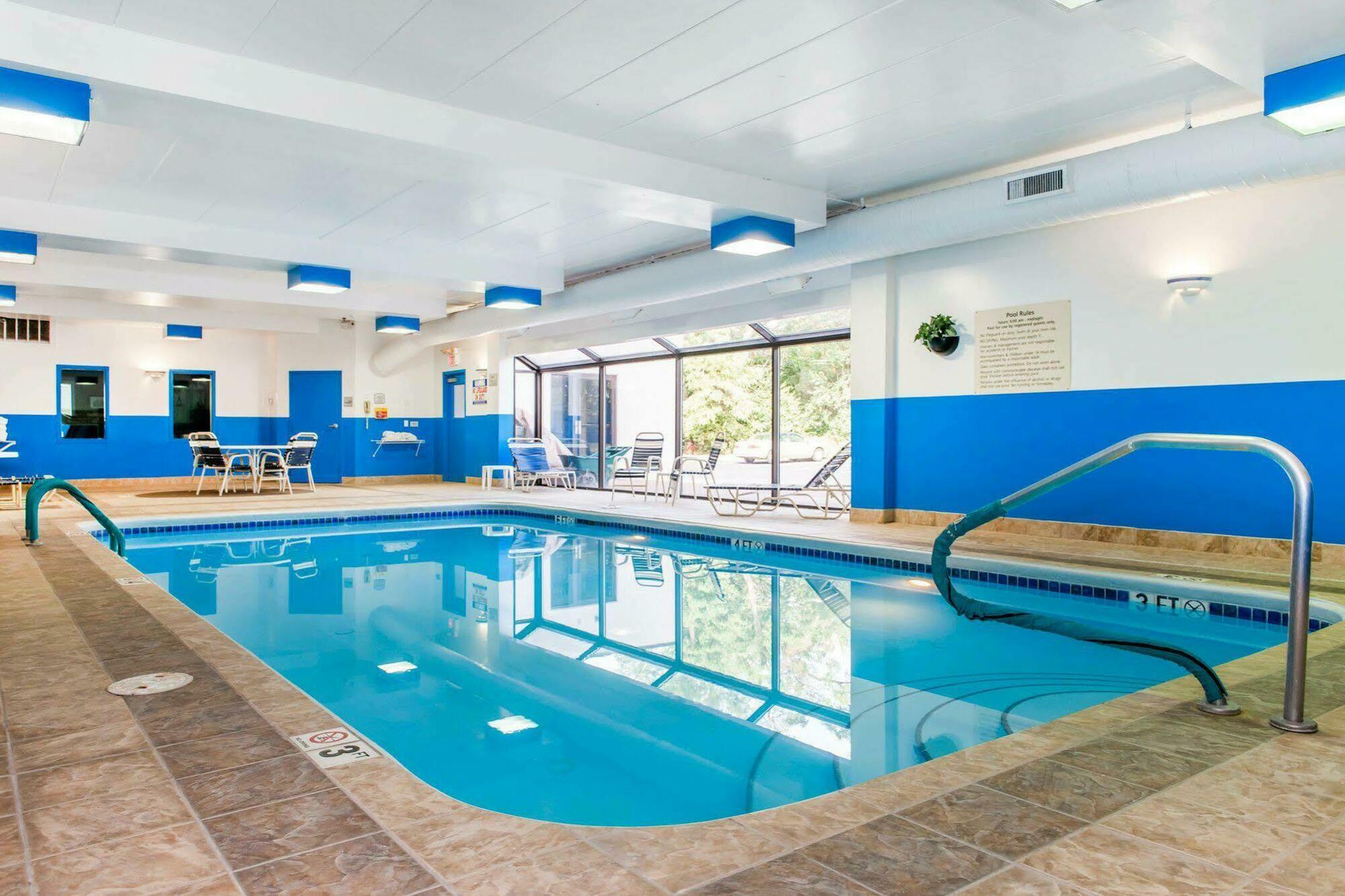 Comfort Inn Oxford - University Area Екстериор снимка